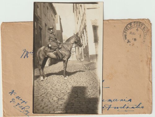 [Lot 044]
